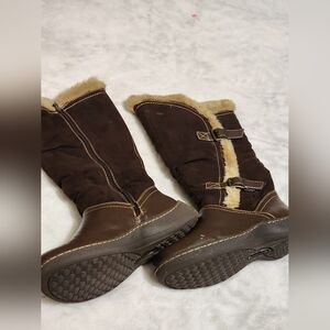 Yuu boots for women size 9